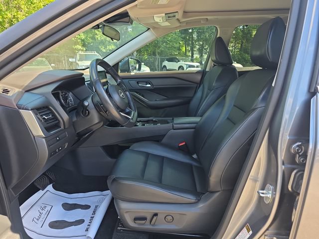 Used 2023 Nissan Rogue SV w/ SV Premium B Package FWD image 23
