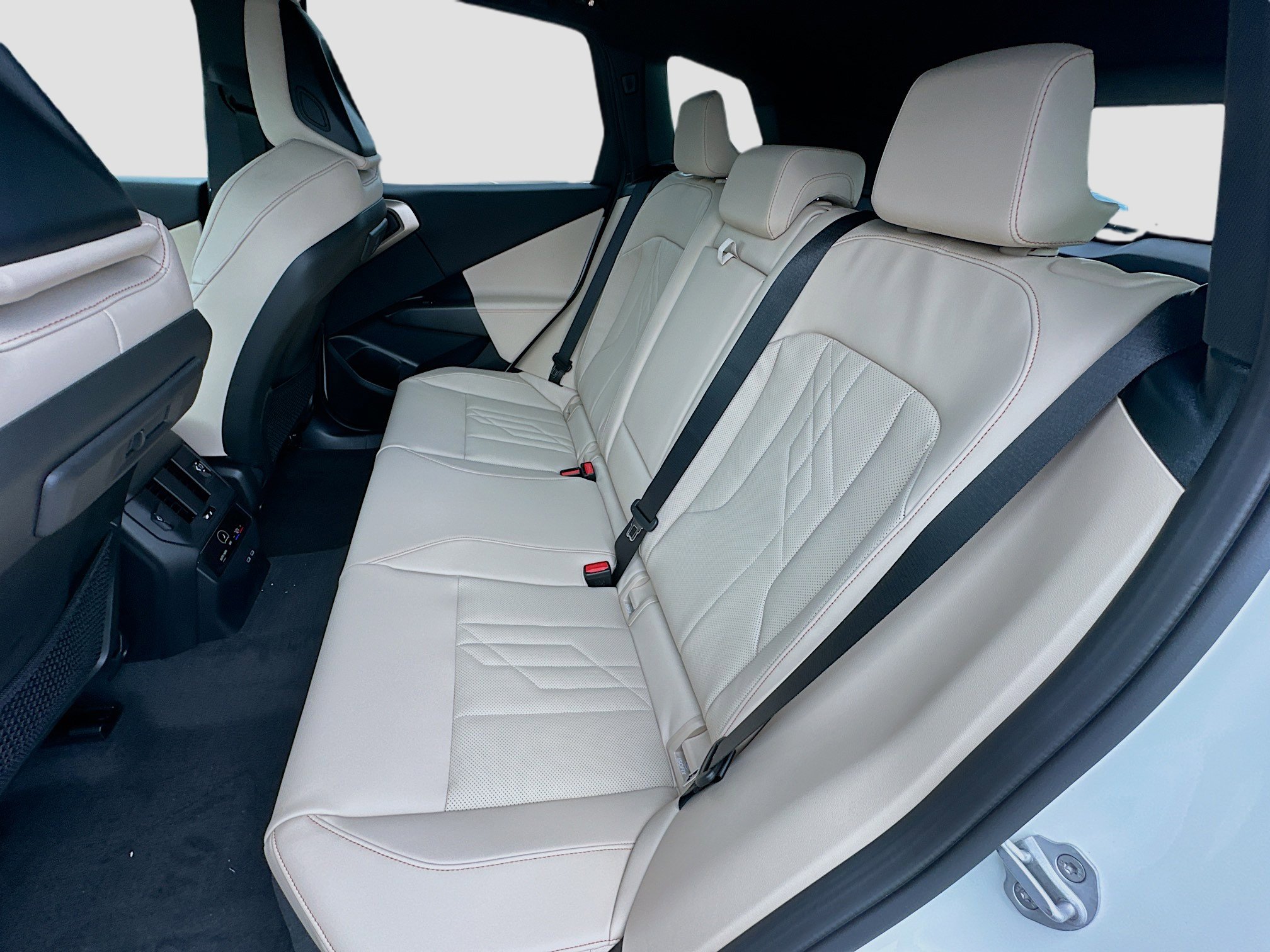 New 2025 BMW X3 xDrive30i w/ Convenience Package image 21