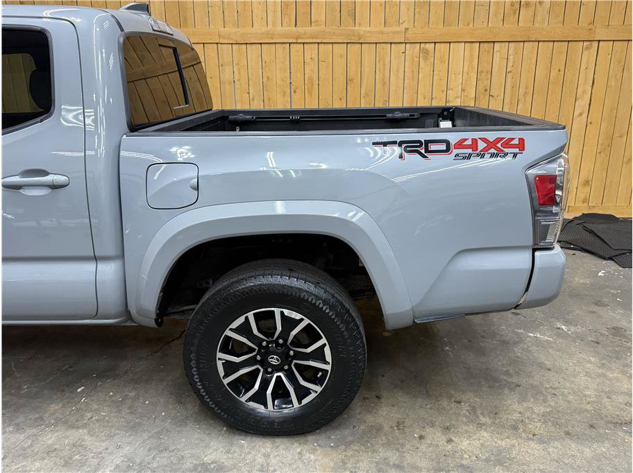 Used 2020 Toyota Tacoma TRD Sport AWD/4WD image 8