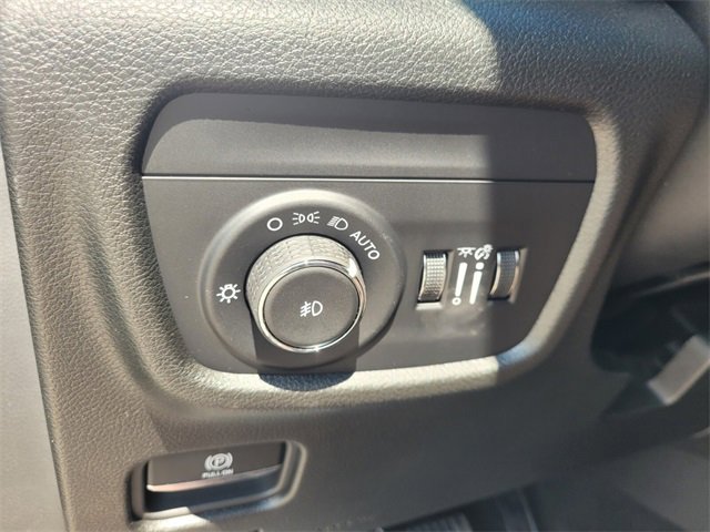 New 2025 Jeep Grand Cherokee Limited image 23