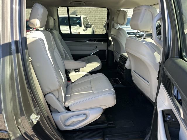 Used 2024 Jeep Wagoneer Series II image 26