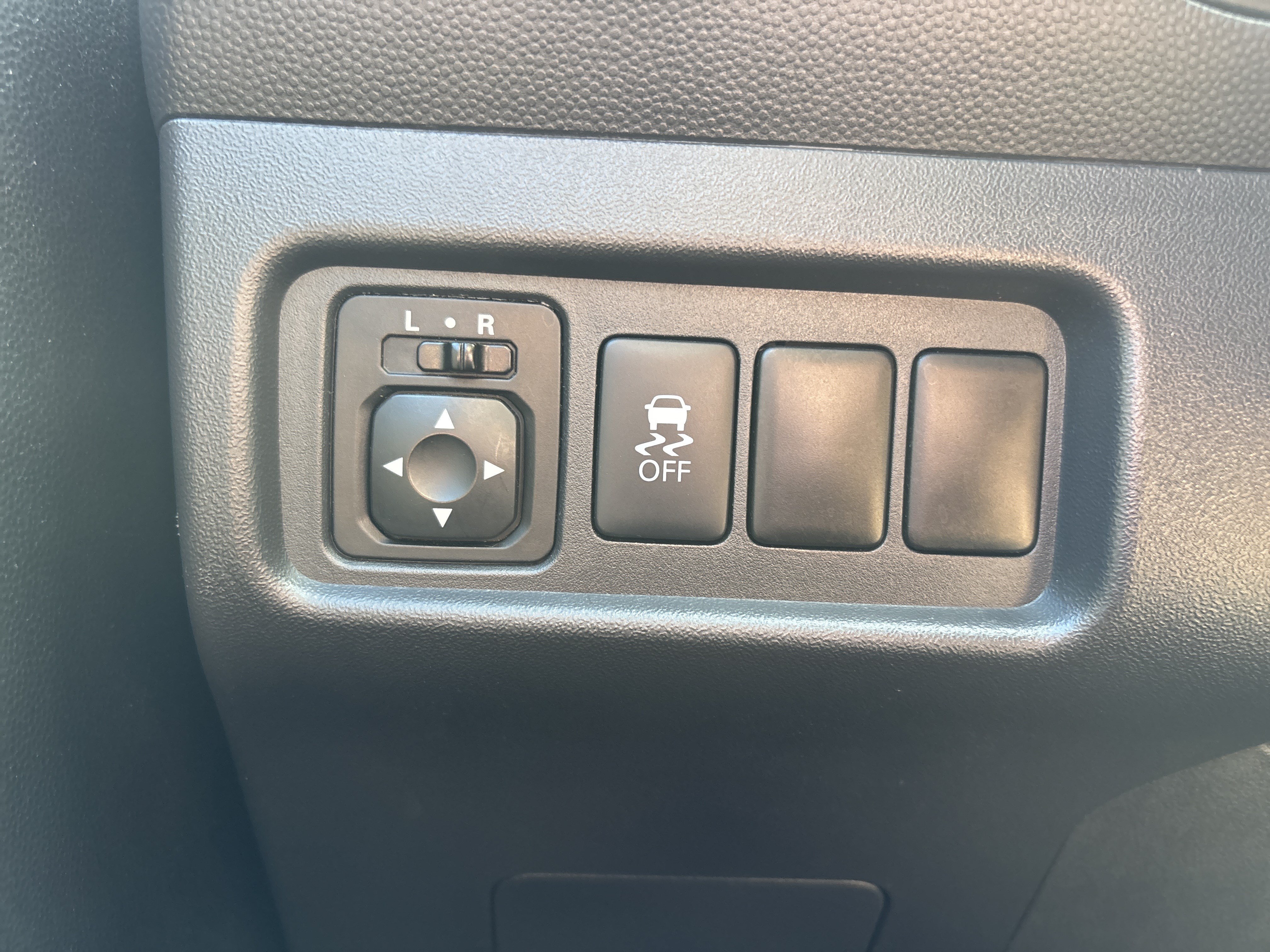 Used 2020 Mitsubishi Mirage ES FWD image 36