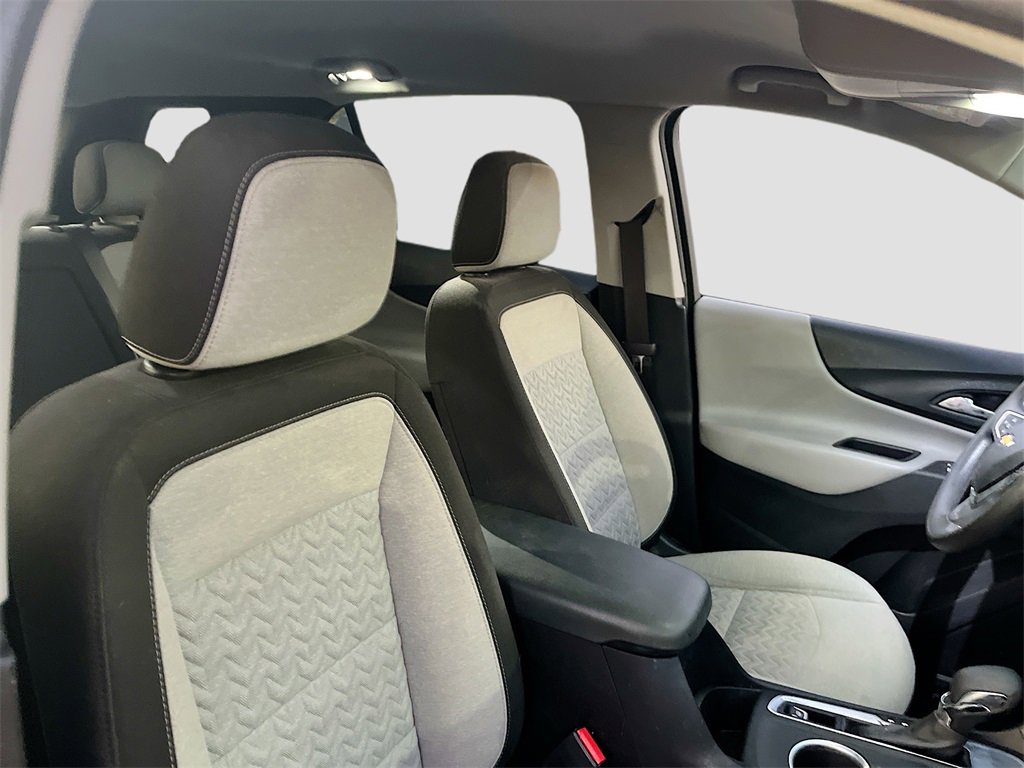 Used 2022 Chevrolet Equinox LS w/ LS Convenience Package image 25