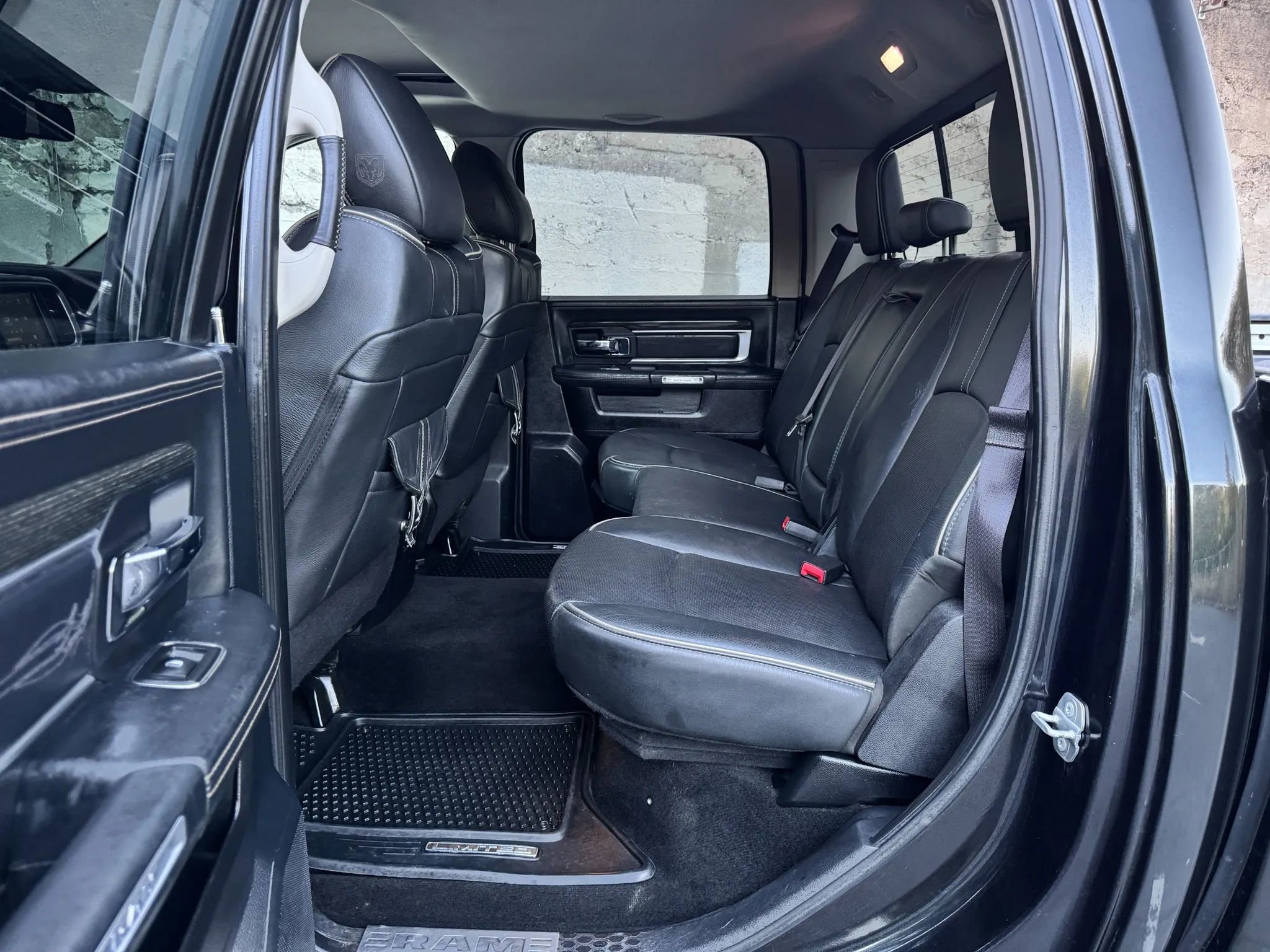 Used 2015 RAM 1500 Limited AWD/4WD image 27
