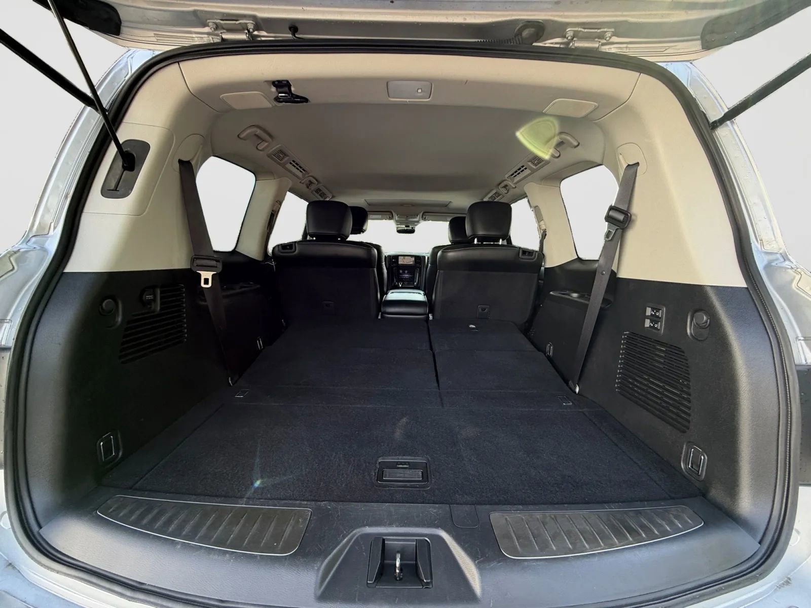 Used 2020 INFINITI QX80 Luxe w/ Proassist Package AWD/4WD image 12