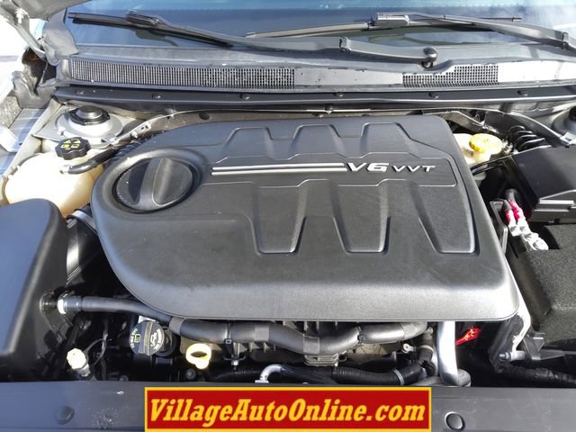 Used 2015 Chrysler 200 S w/ Navigation & Sound Group I image 46