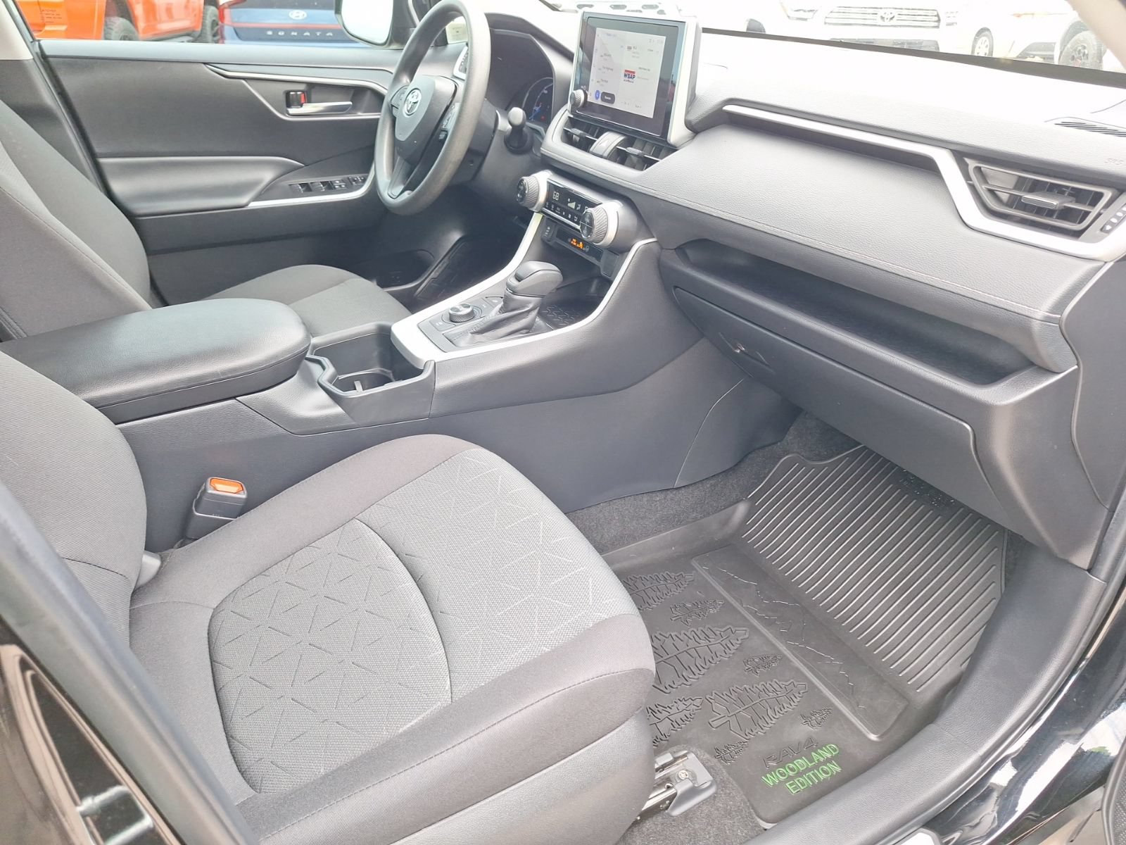 Used 2024 Toyota RAV4 AWD Hybrid image 32