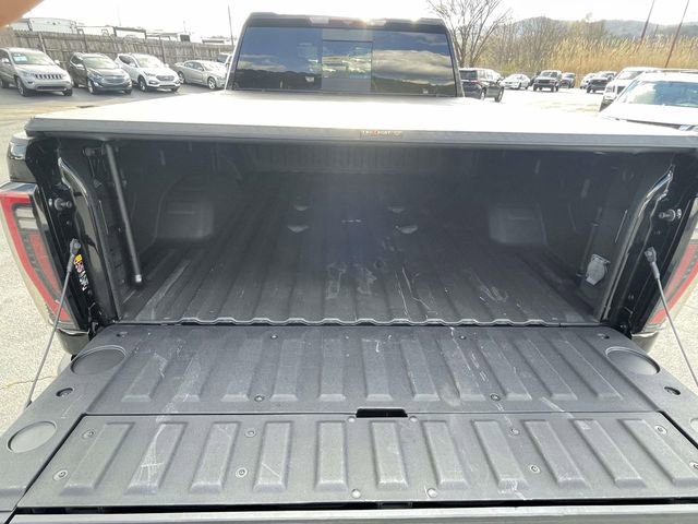 Certified 2024 GMC Sierra 2500 AT4 w/ AT4 Preferred Package image 11