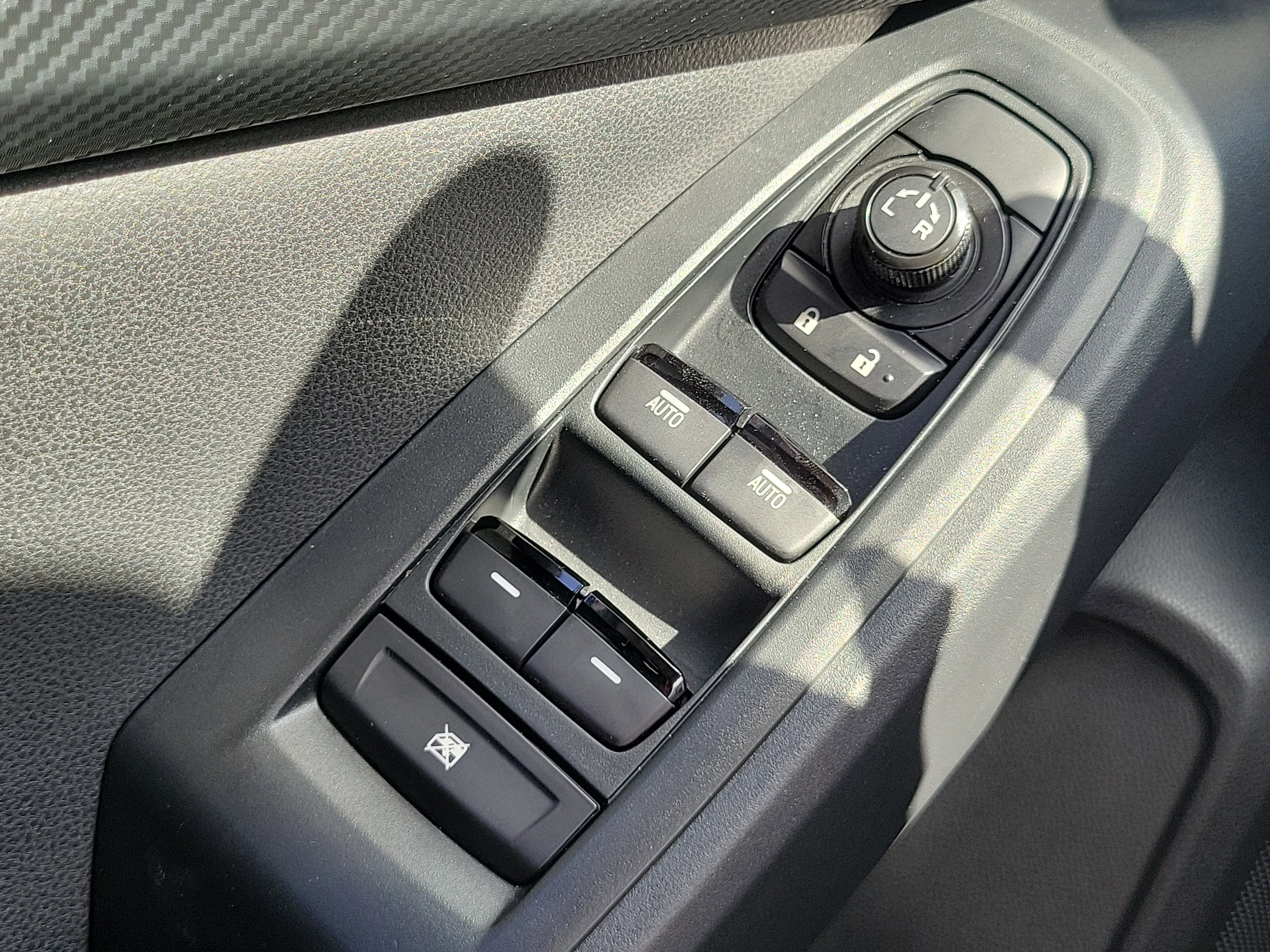 Certified 2024 Subaru Crosstrek 2.0i Premium image 25