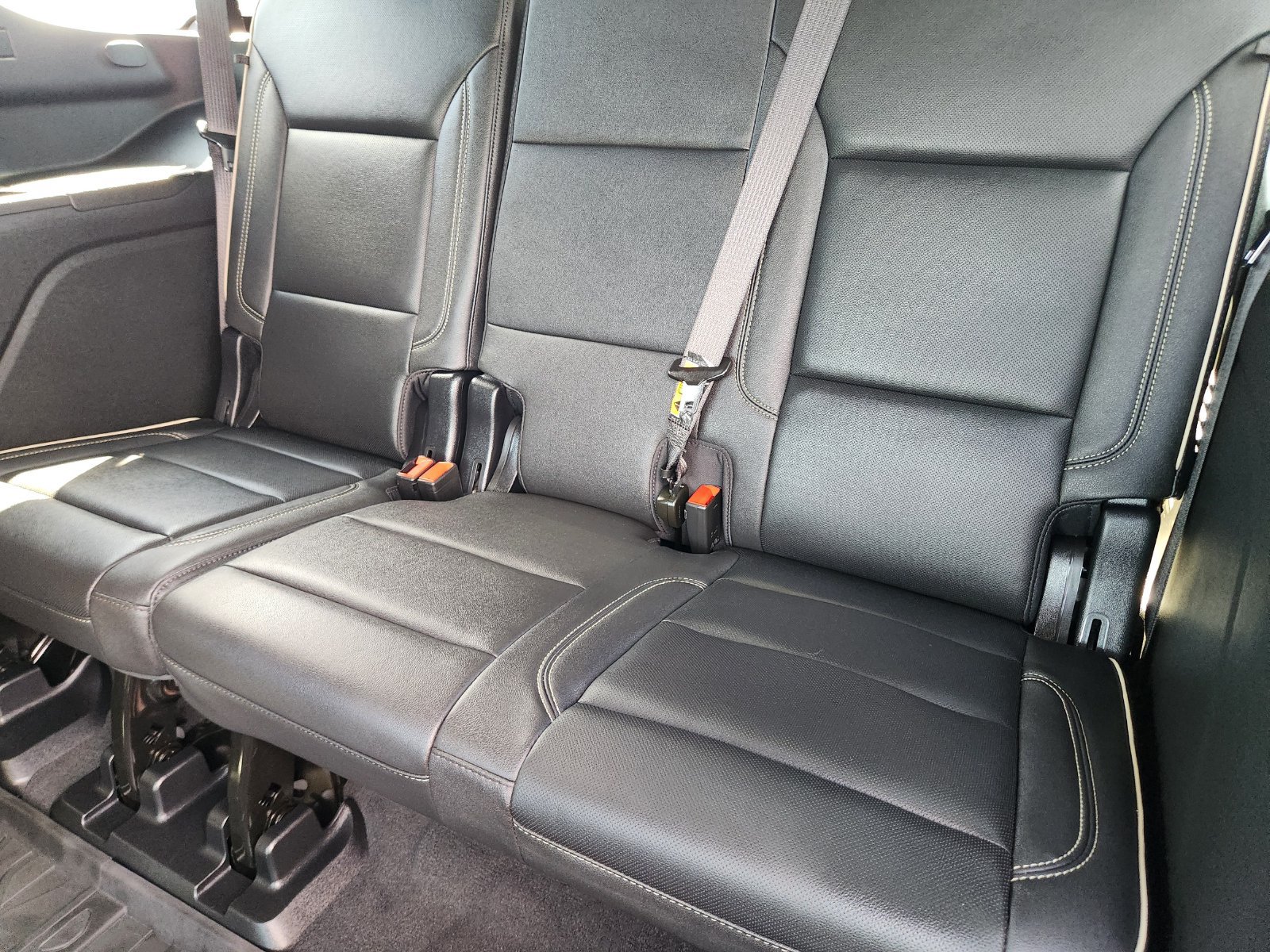 Used 2026 Chevrolet Tahoe Premier w/ Sun And Tow Package RWD image 33