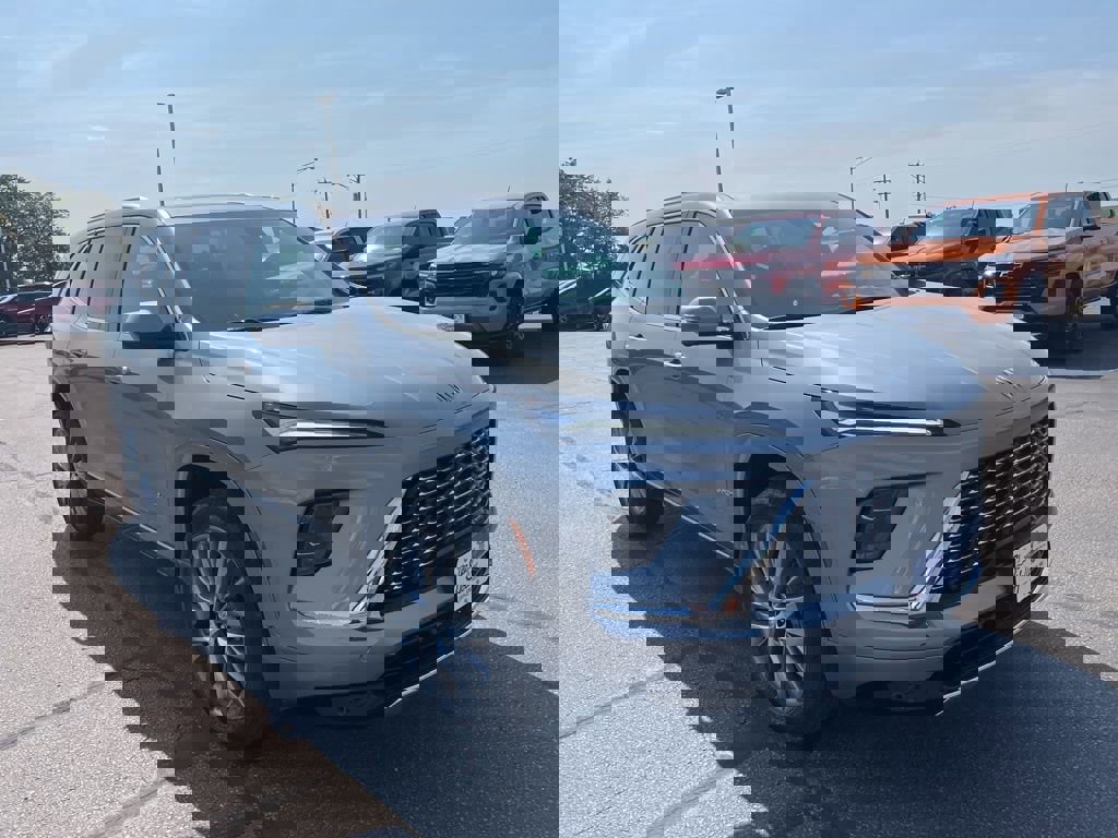 New 2026 Buick Enclave Avenir w/ Super Cruise Package image 5