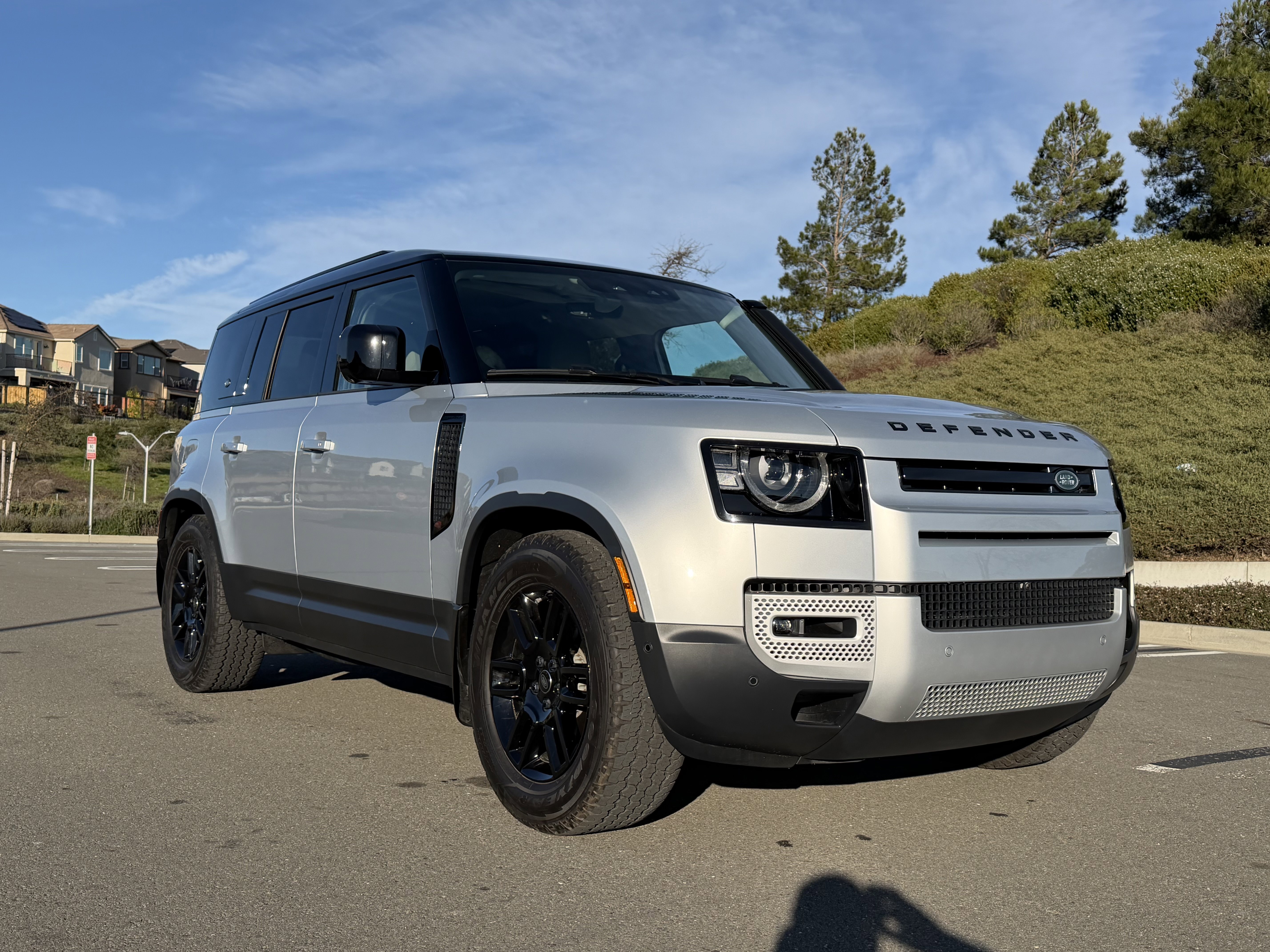 Used 2023 Land Rover Defender 110 S image 5