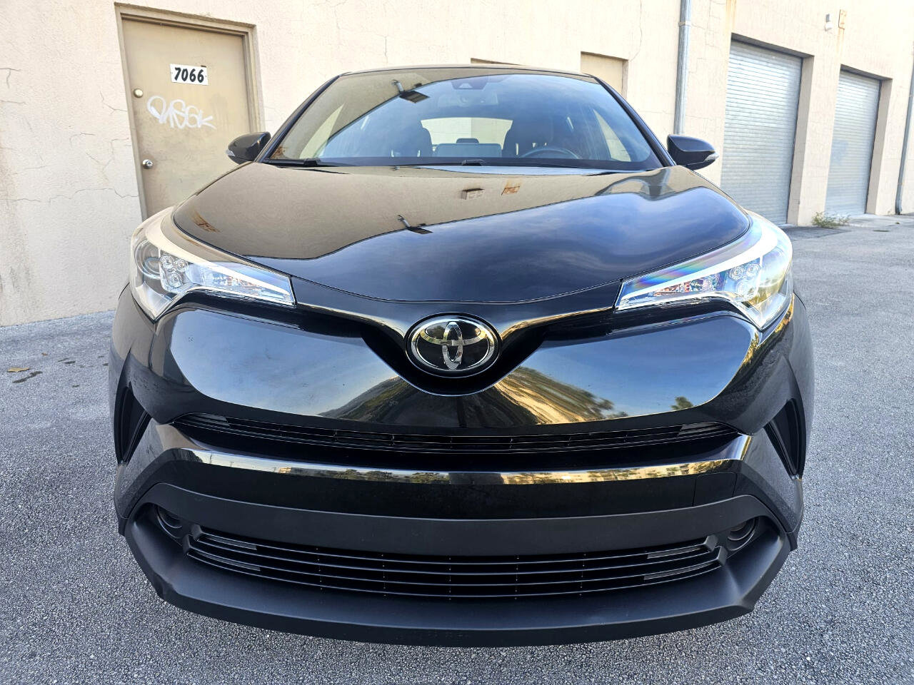 Used 2019 Toyota C-HR Limited image 14