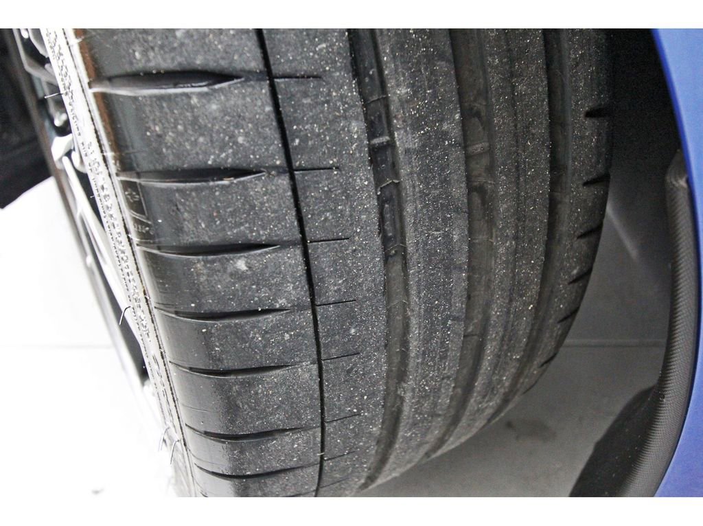 Used 2023 Chevrolet Corvette Stingray Premium Conv w/ Z51 Performance Package RWD image 29