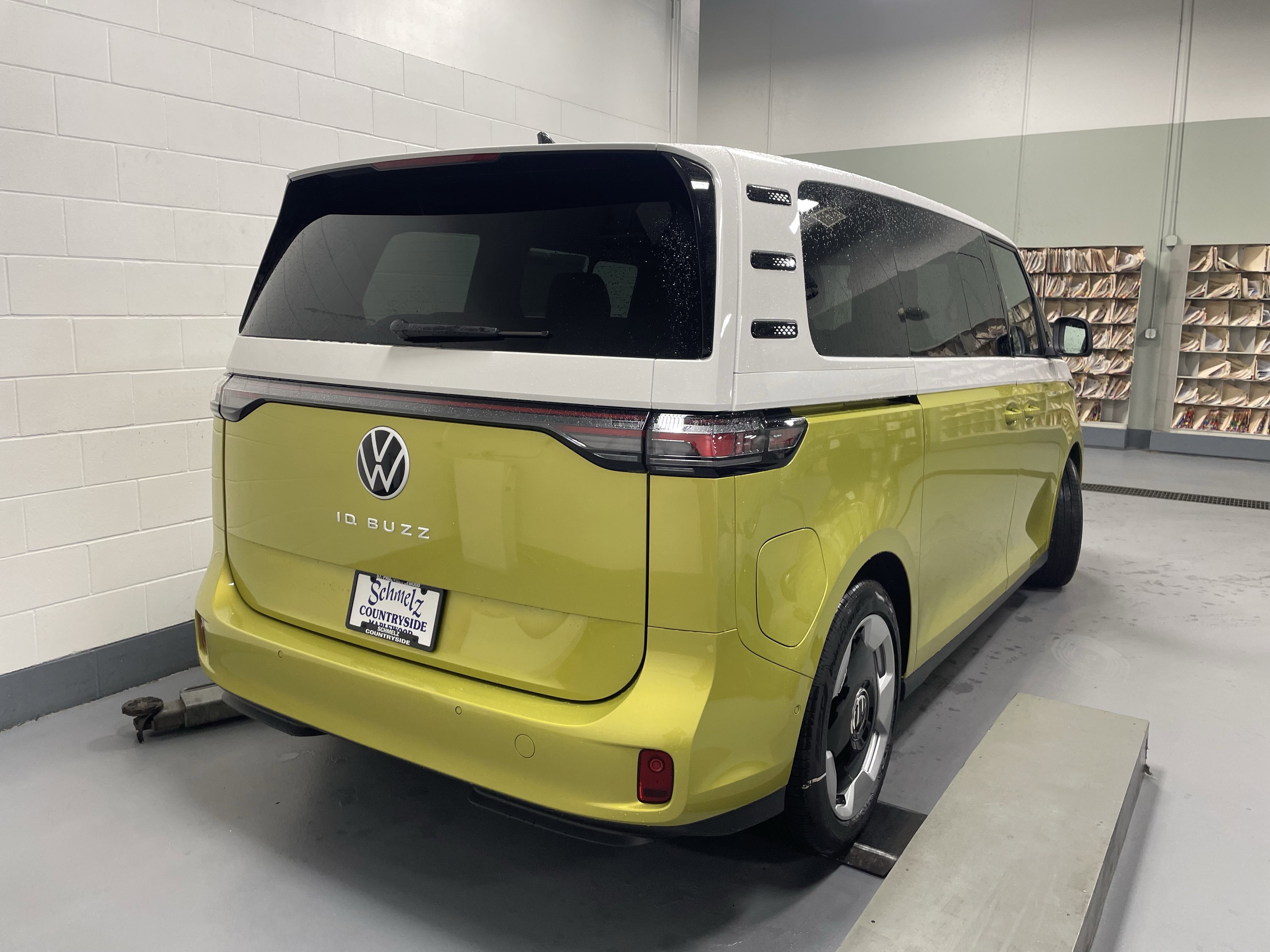 New 2025 Volkswagen ID. Buzz Pro S Plus image 2