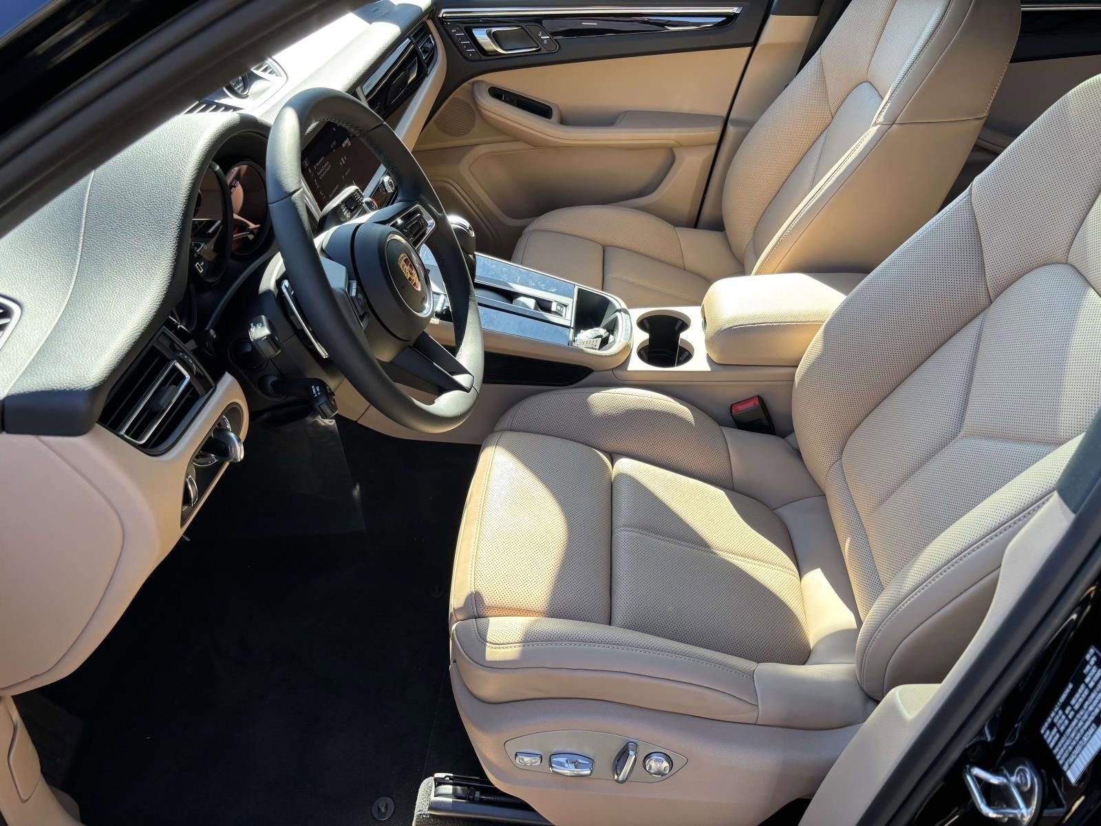 New 2026 Porsche Macan image 20