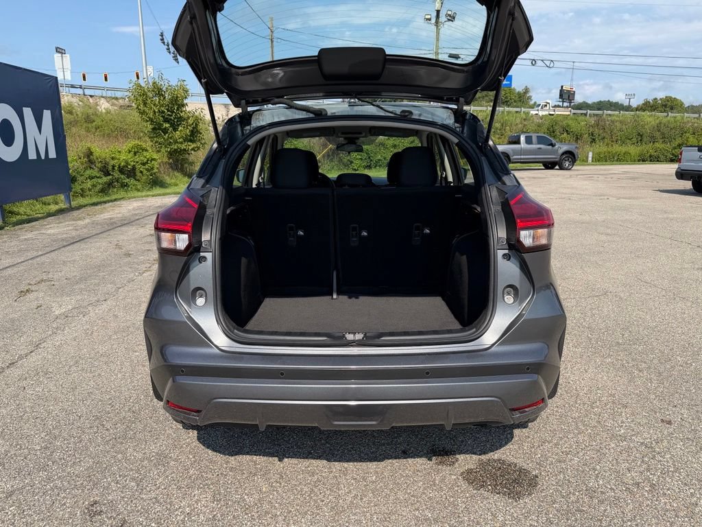 Used 2023 Nissan Kicks SV FWD image 31
