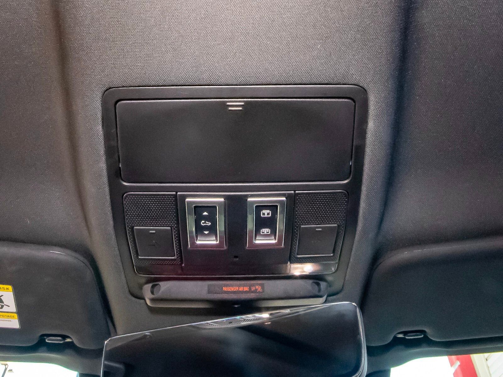 Used 2022 Land Rover Defender 110 V8 image 17