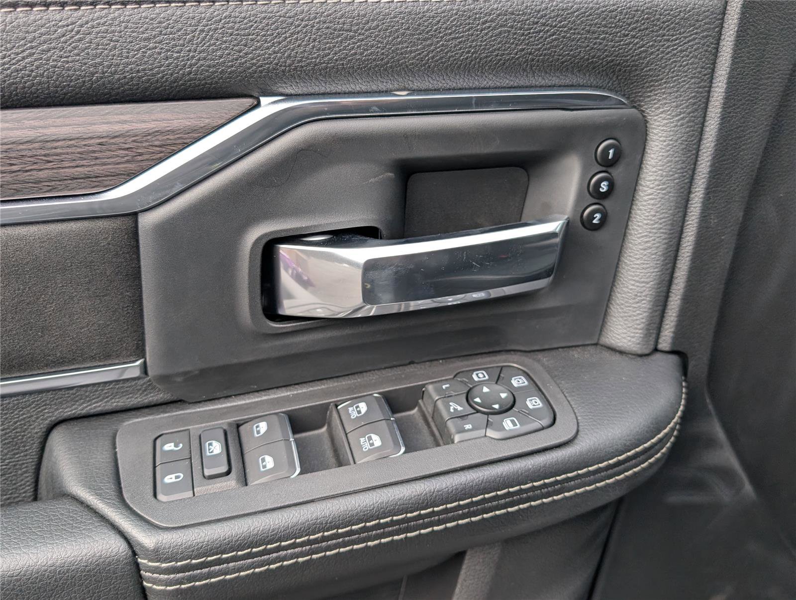 New 2026 RAM 2500 Laramie w/ Night Edition image 19