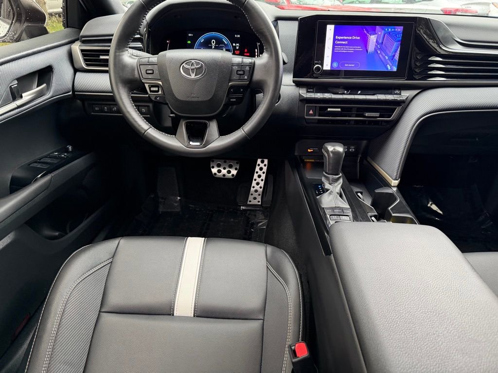 Used 2025 Toyota Camry SE FWD image 14