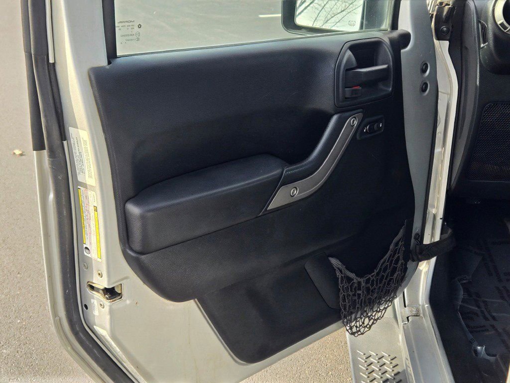 Used 2011 Jeep Wrangler Sport AWD/4WD image 14