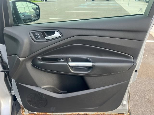 Used 2015 Ford Escape SE w/ SE Chrome Package FWD image 10