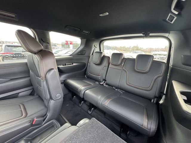 New 2026 Nissan Armada SL w/ Captain's Chari Seat Package image 22