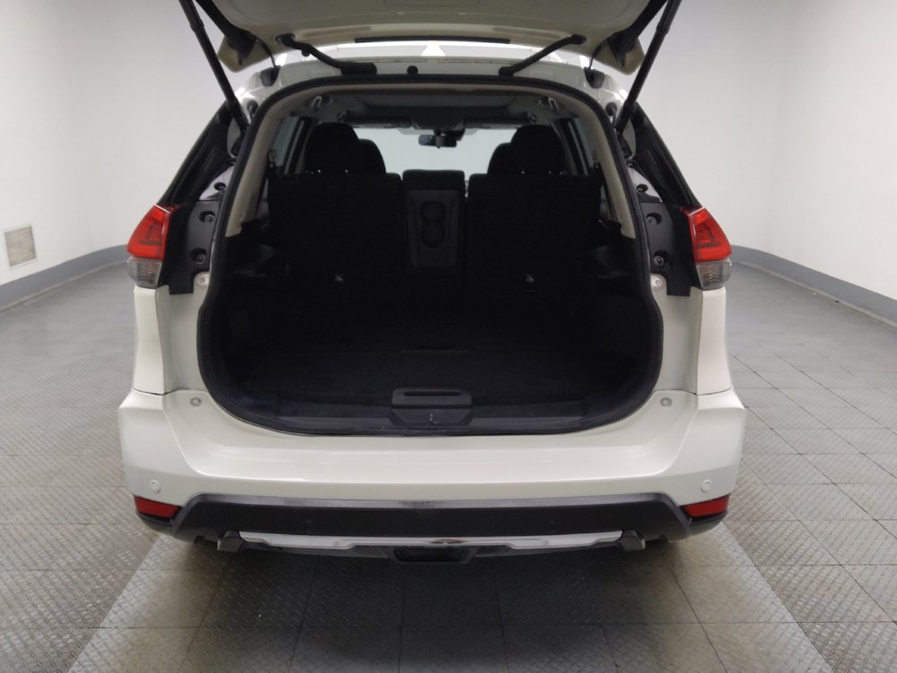 Used 2020 Nissan Rogue SV w/ Sun & Sound Touring Package FWD image 29