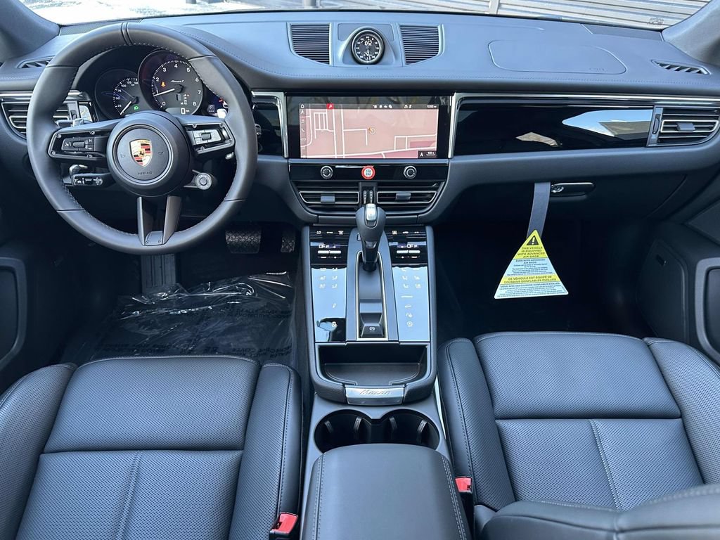 New 2026 Porsche Macan AWD/4WD image 14