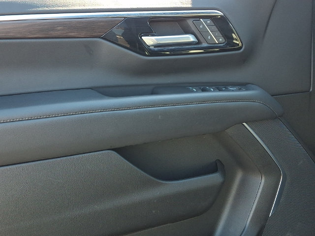 Used 2025 Chevrolet Tahoe Z71 AWD/4WD image 21