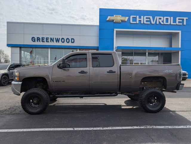 Used 2008 Chevrolet Silverado 2500 LT w/ EZ-Lift Tailgate Package AWD/4WD image 2