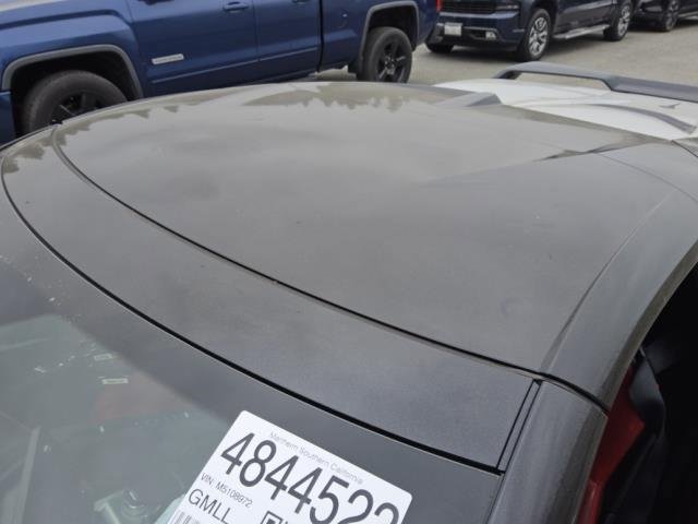 Used 2021 Chevrolet Corvette Stingray Convertible w/ Z51 Performance Package RWD image 9