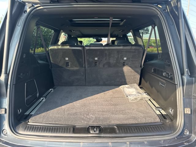 Used 2023 Jeep Wagoneer L Series III w/ Premium Group I AWD/4WD image 24