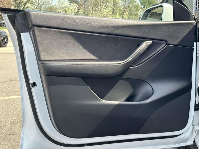 Used 2021 Tesla Model Y Performance image 13