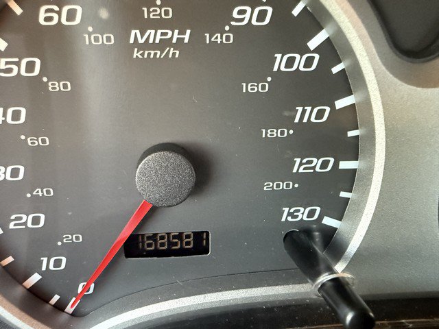 Used 2005 Chevrolet Equinox LT w/ Preferred Equipment Group image 17