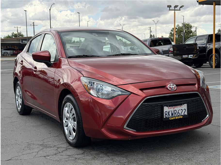 Used 2019 Toyota Yaris L FWD image 19