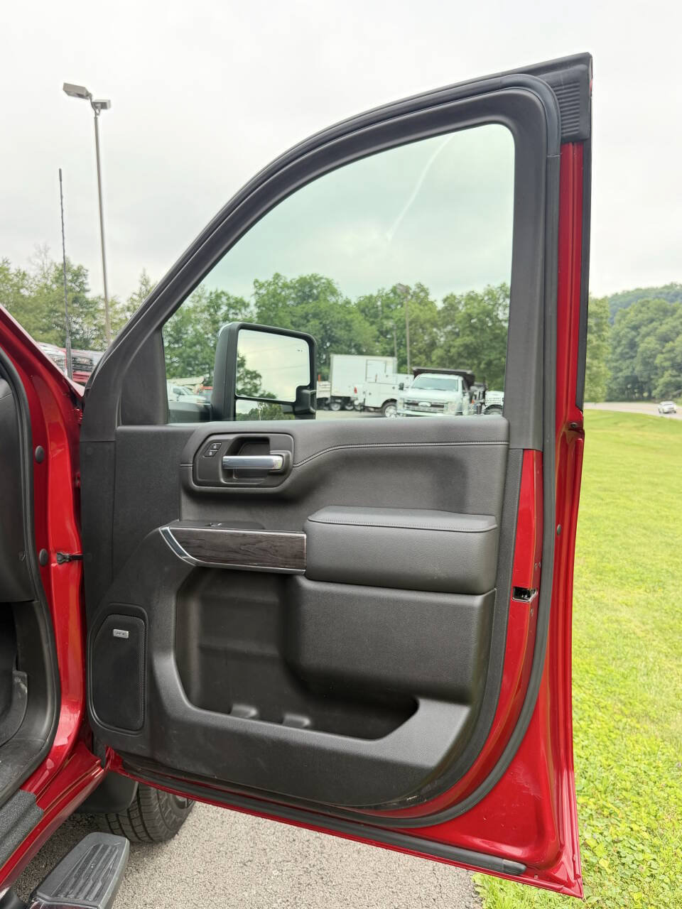 Used 2021 Chevrolet Silverado 3500 LTZ w/ LTZ Convenience Package AWD/4WD image 32
