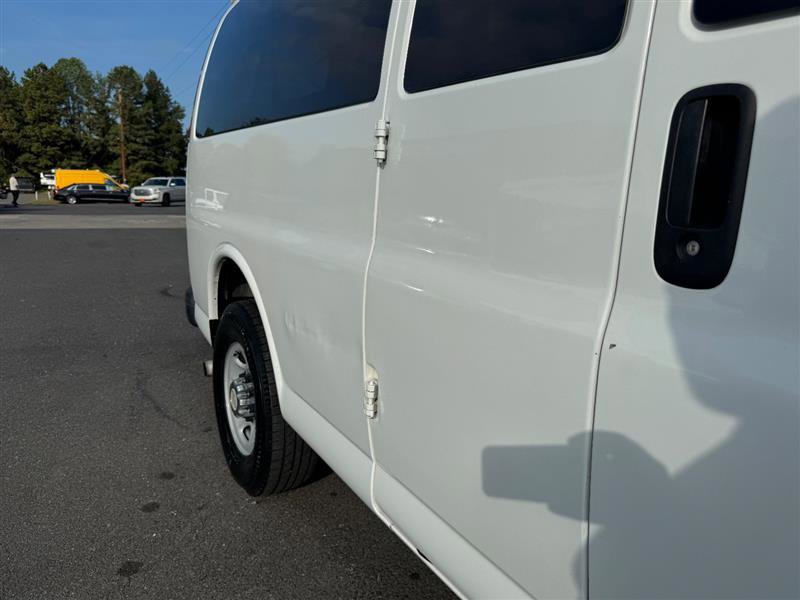 Used 2015 Chevrolet Express 3500 LT w/ LT Preferred Equipment Group image 23