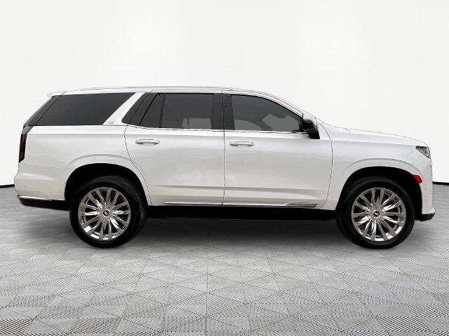 Used 2022 Cadillac Escalade Premium Luxury AWD/4WD image 4