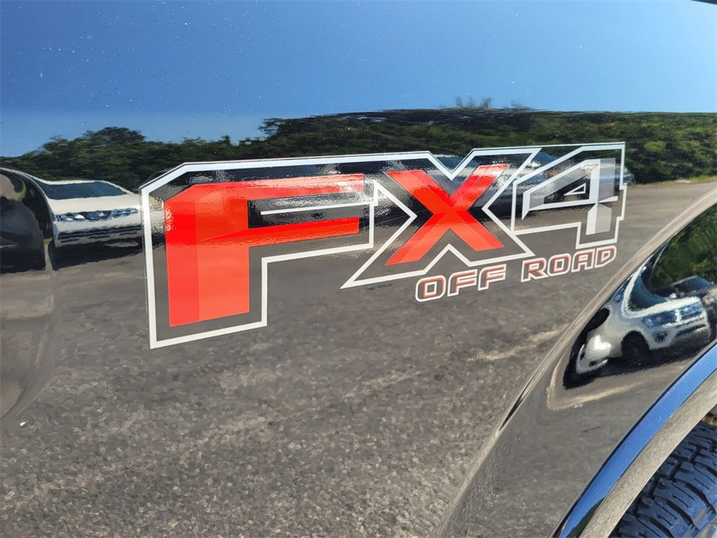 Used 2018 Ford F150 Platinum w/ Equipment Group 701A Luxury image 10