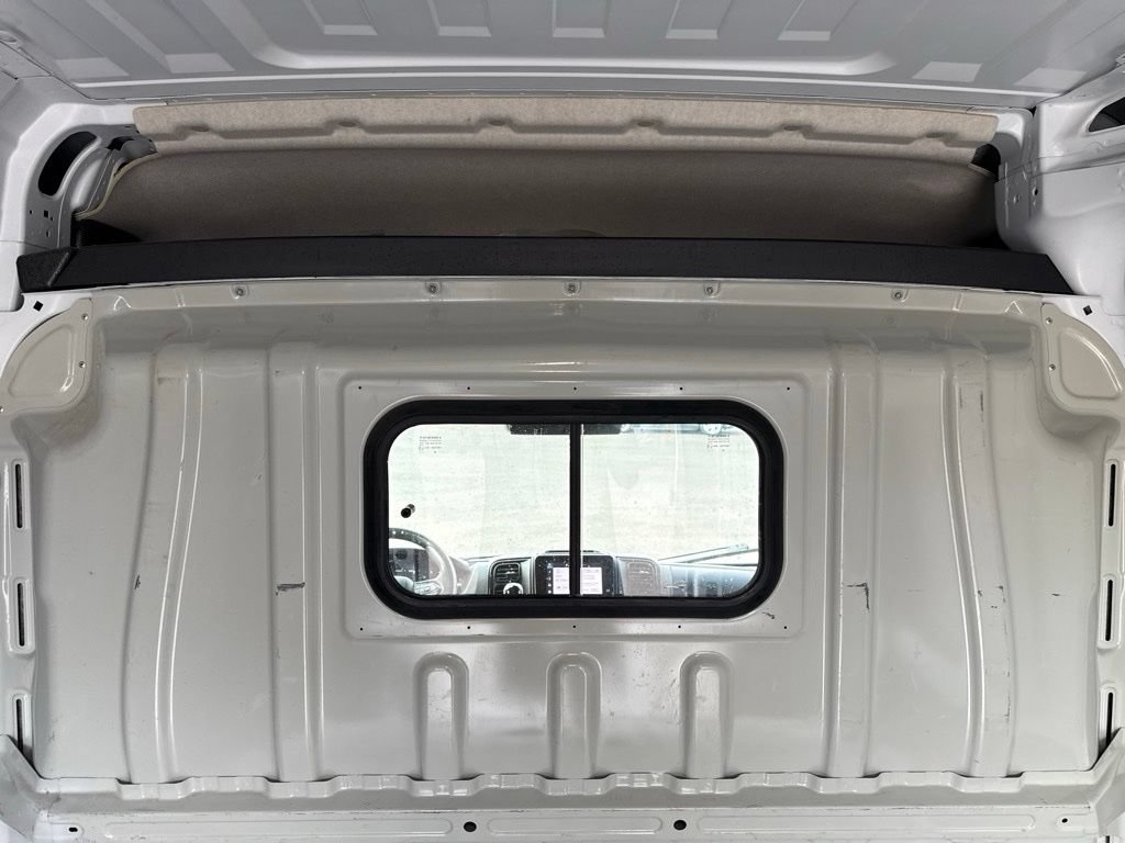 Used 2024 RAM ProMaster 2500 w/ Convenience Group FWD image 18