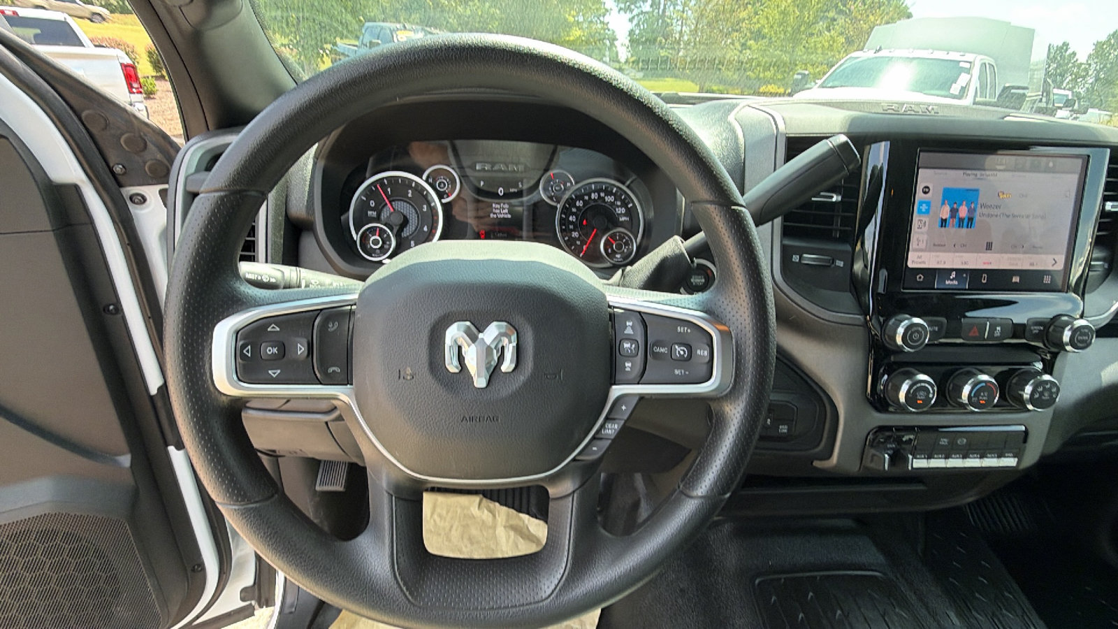 New 2026 RAM 3500 Tradesman w/ Chrome Appearance Group A AWD/4WD image 23