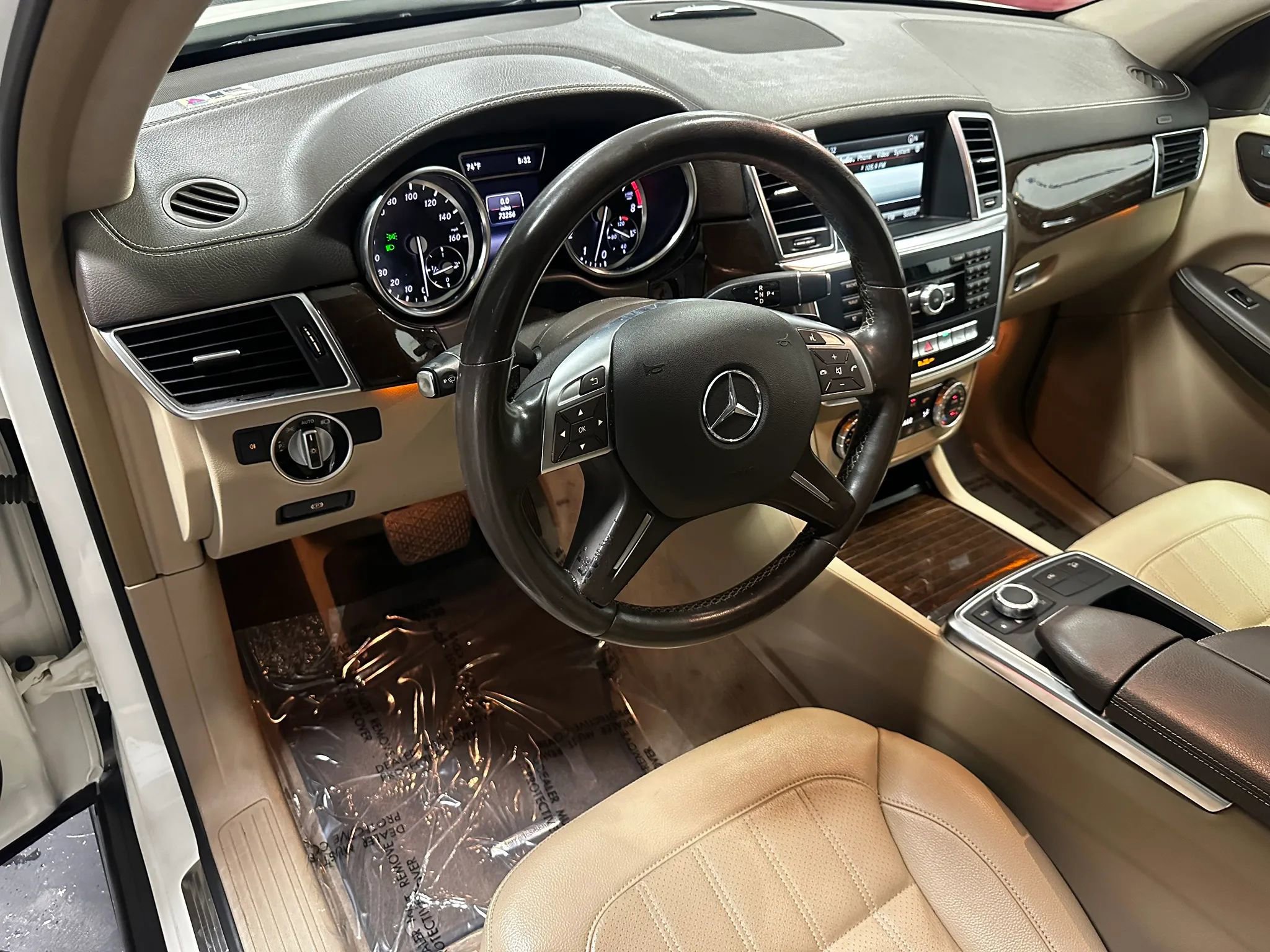 Used 2015 Mercedes-Benz GL 450 4MATIC image 8