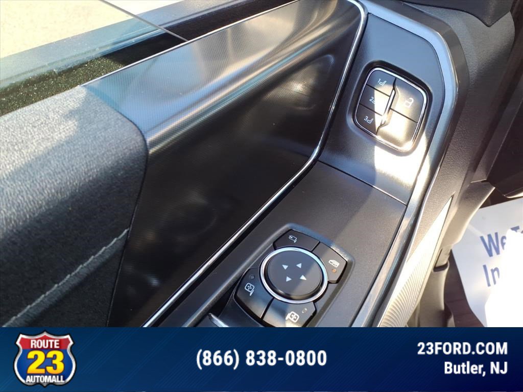 Used 2022 Ford F150 Lariat w/ Equipment Group 502A High image 15