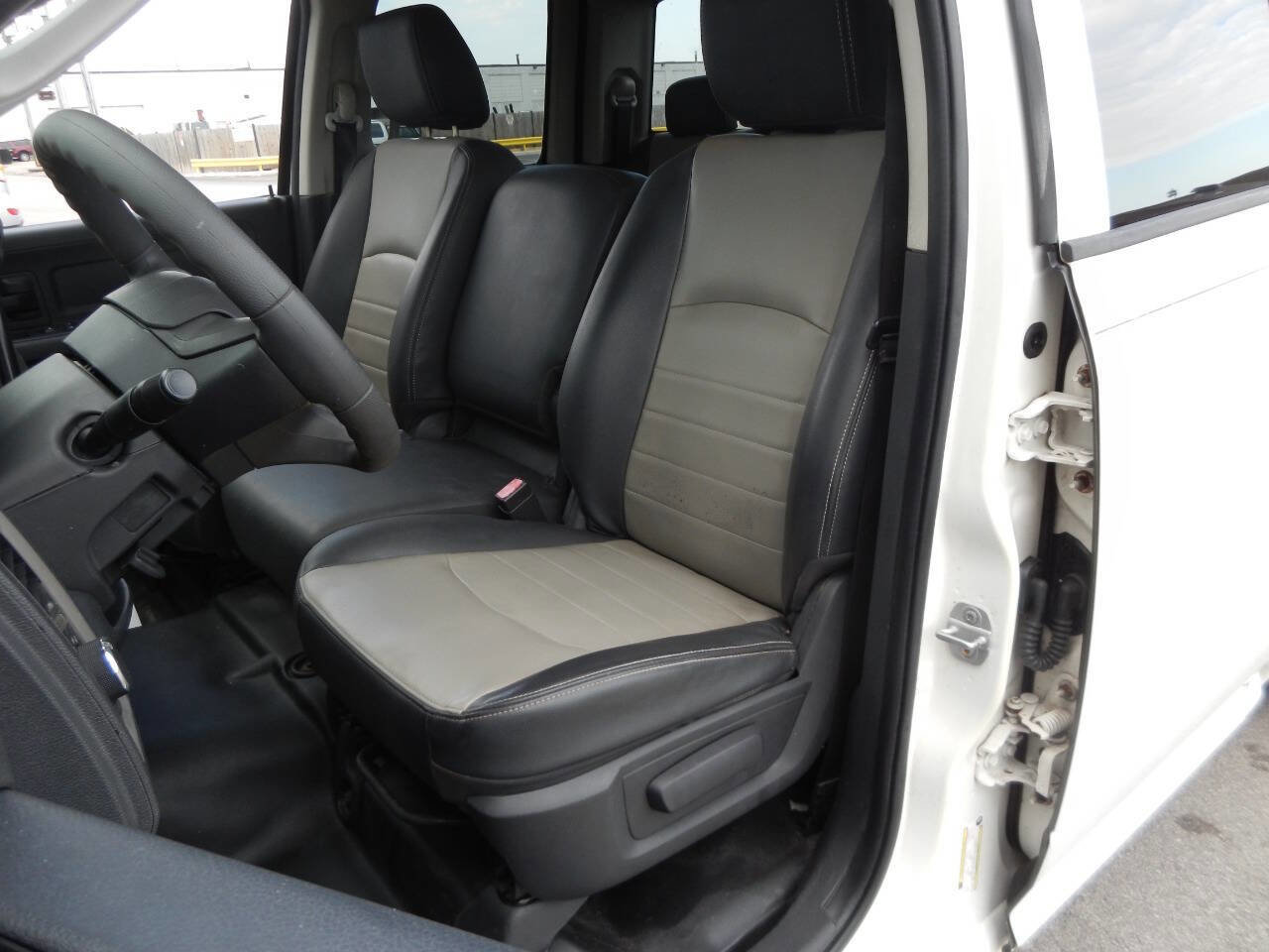 Used 2009 Dodge Ram 1500 Truck ST image 27
