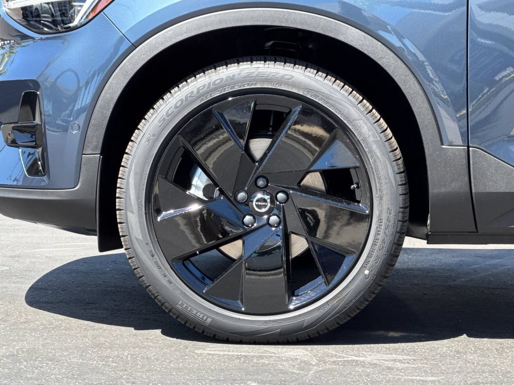 New 2026 Volvo XC40 B5 Ultra w/ Protection Package Premier AWD/4WD image 25