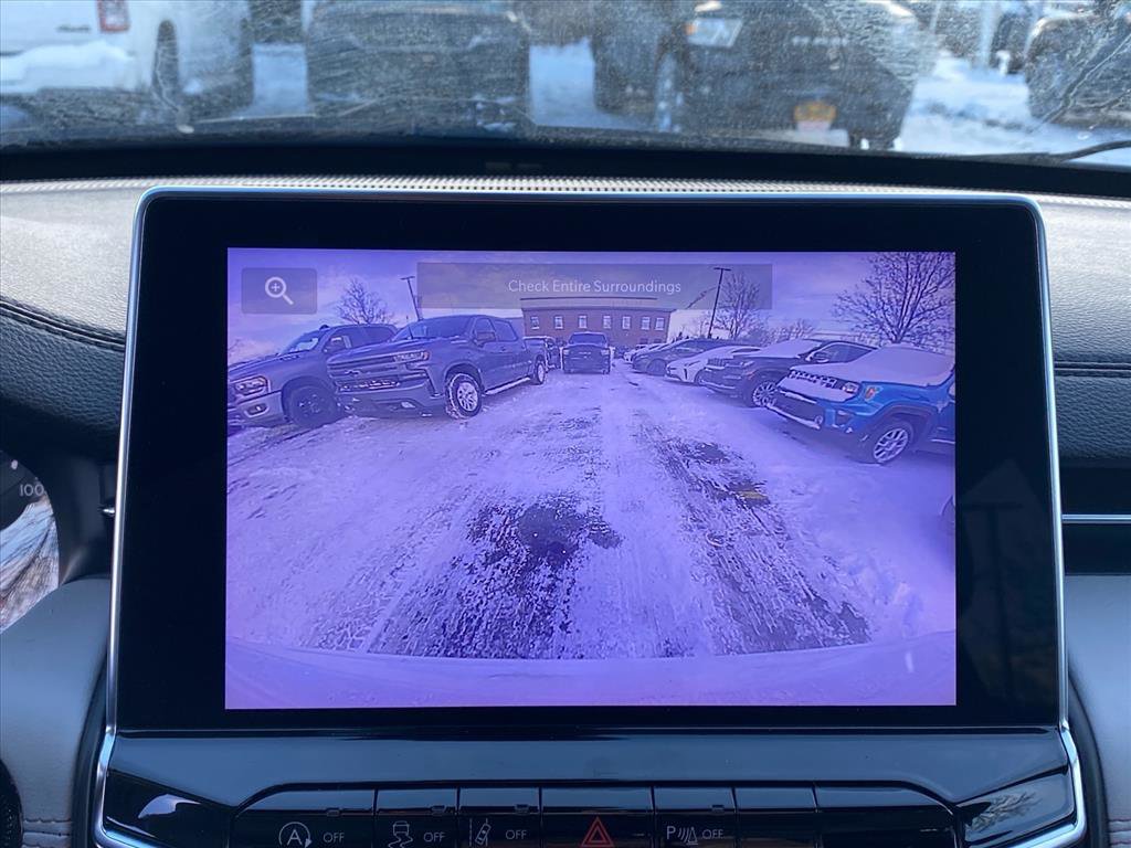 Used 2023 Jeep Compass Limited image 14