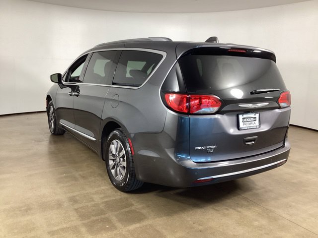 Used 2019 Chrysler Pacifica Touring-L FWD image 7