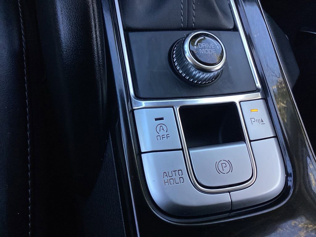 Used 2025 Kia Telluride LX FWD image 20
