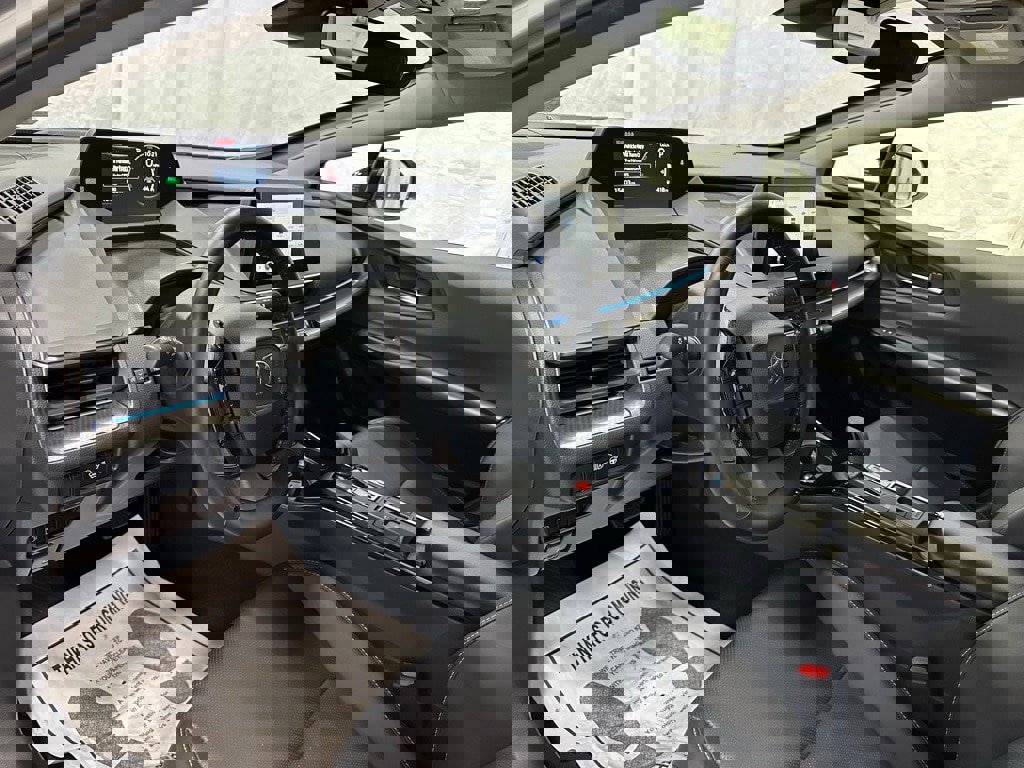 Used 2025 Toyota Prius XLE image 15